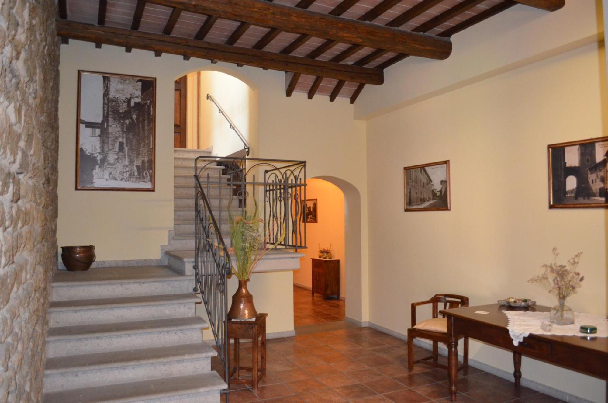 Palazzo Alle Mura Staggia Exterior photo