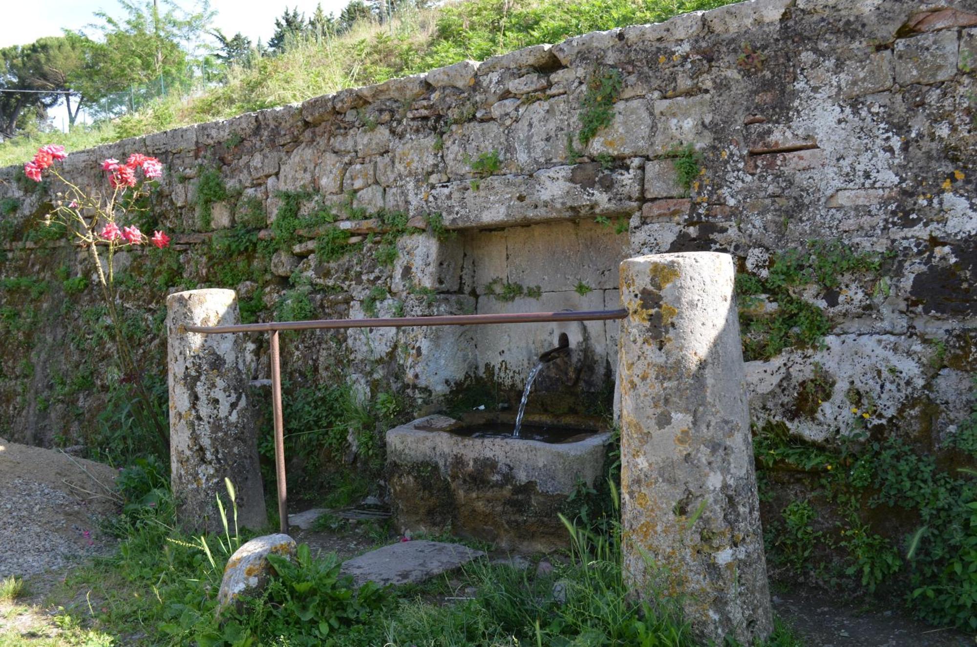 Palazzo Alle Mura Staggia Exterior photo